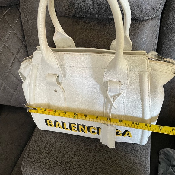 Authentic Balenciaga Two Way Bandolier - Picture 11 of 13